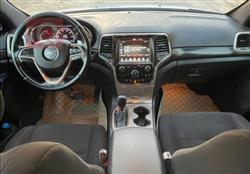 جیپ گراند شیرۆکی